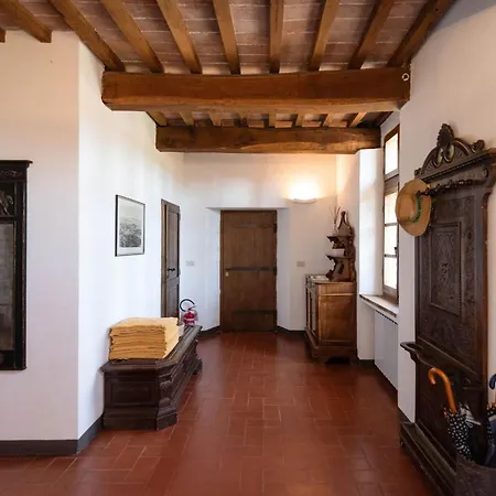 Villa In Tuscan Hills