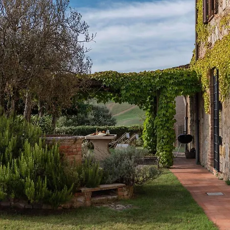 Villa In Tuscan Hills *