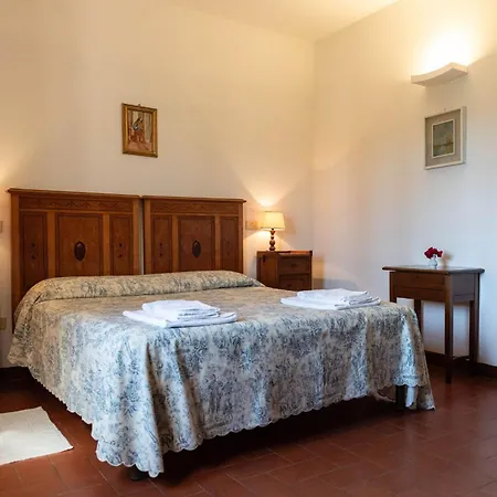 Villa In Tuscan Hills *